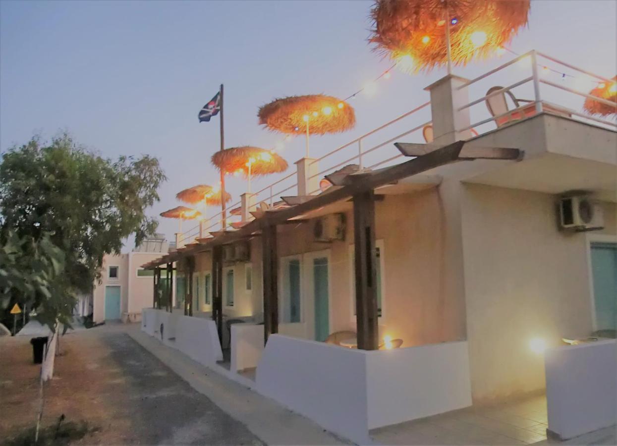 Santorini Camping & Hostel 费拉 外观 照片