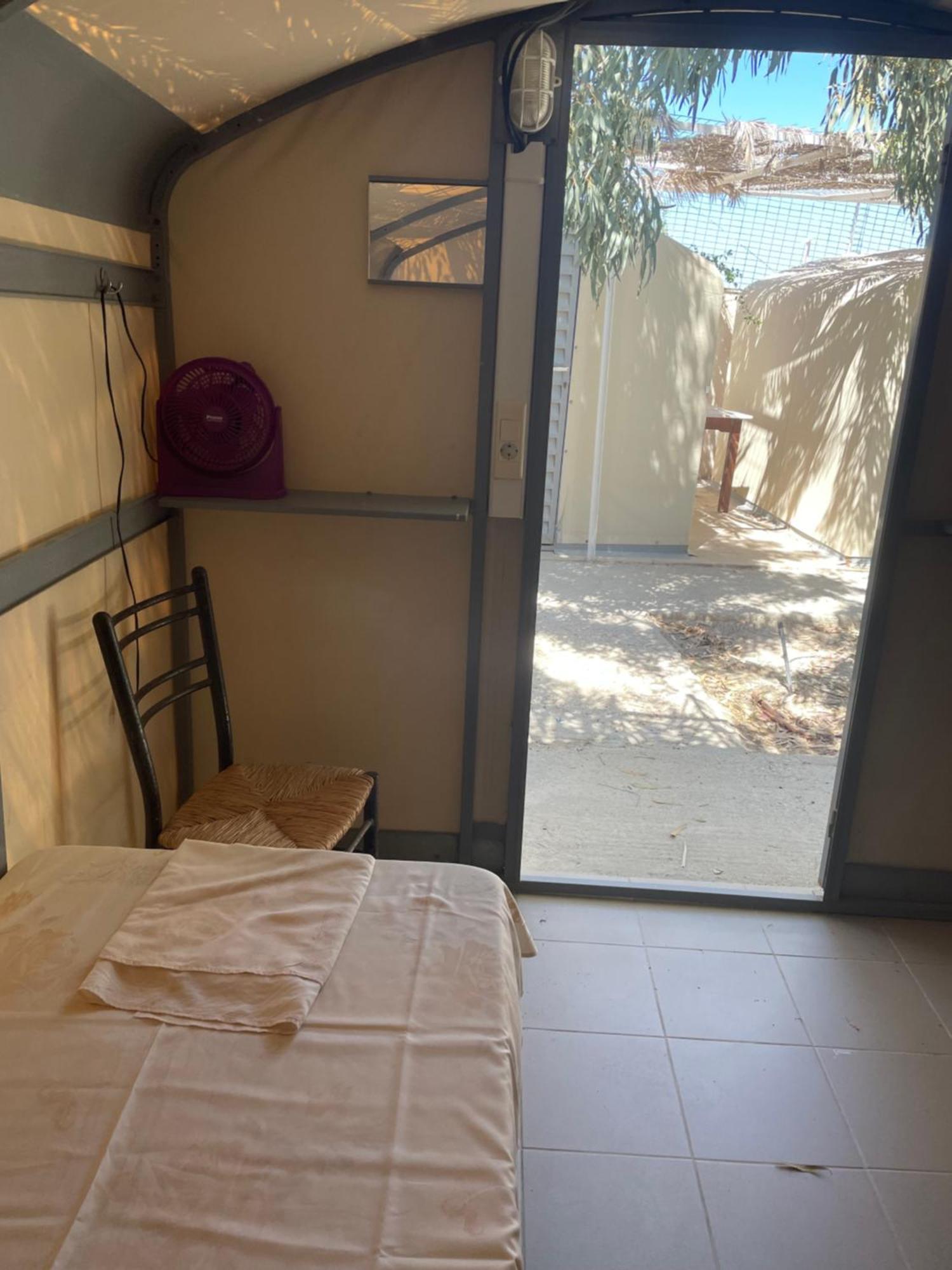Santorini Camping & Hostel 费拉 外观 照片