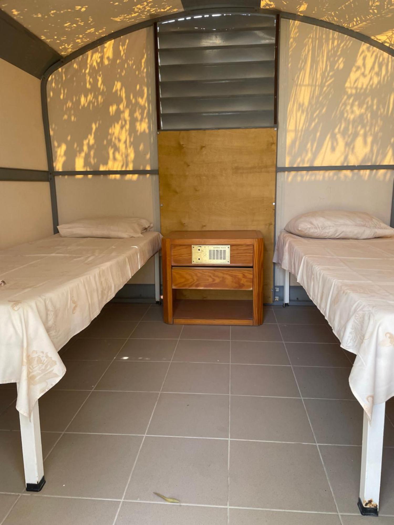 Santorini Camping & Hostel 费拉 外观 照片